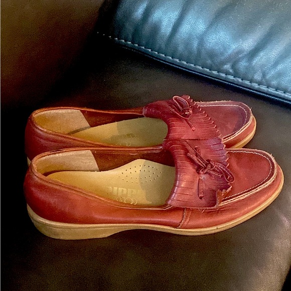 cobbie cuddlers loafers womens vintage maroon shoes size 7 - Picture 1 of 4